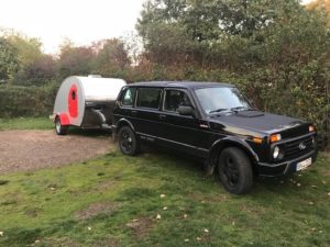 Mit dem Teardrop Caravan und dem LADA Urban 2131 in das Emsland